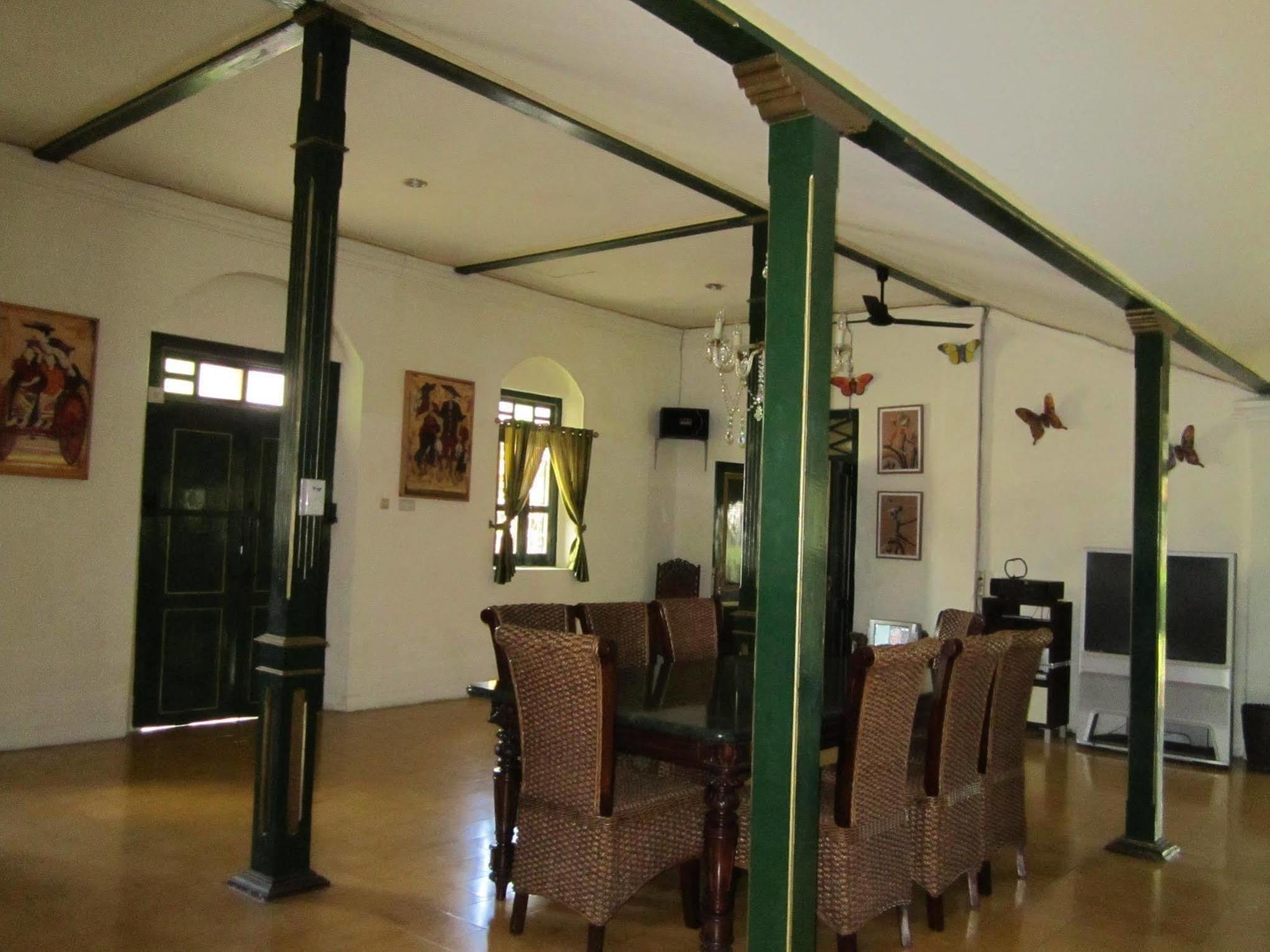 Ndalem Gamelan Apartment Yogyakarta Ngoại thất bức ảnh